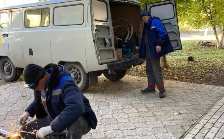 Калужские бригады продолжают аварийно-восстановительные работы в Луганской Народной Республике. Калужские бригады продолжают аварийно-восстановительные работы в Луганской Народной Республике.