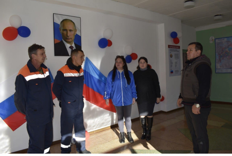 Специалисты водоканала помогли подготовить школу Золотого к зиме. Специалисты водоканала помогли подготовить школу Золотого к зиме.