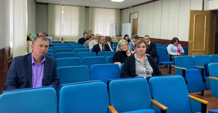 ОБУЧАЮЩИЙСЯ СЕМИНАР СОТРУДНИКОВ АДМИНИСТРАЦИИ МР «ХВАСТОВИЧСКИЙ РАЙОН», ПОСВЯЩЁННЫЙ АНТИКОРРУПЦИИ.. ОБУЧАЮЩИЙСЯ СЕМИНАР СОТРУДНИКОВ АДМИНИСТРАЦИИ МР «ХВАСТОВИЧСКИЙ РАЙОН», ПОСВЯЩЁННЫЙ АНТИКОРРУПЦИИ..