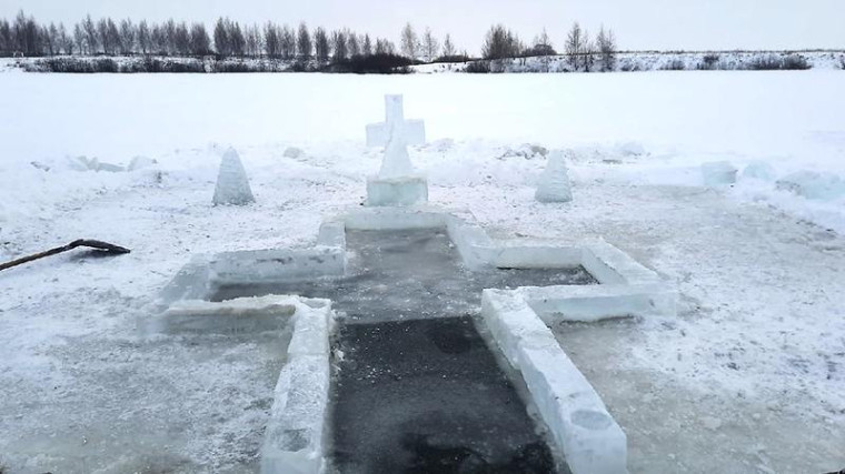 Правила купания в проруби на Крещение Господне. Правила купания в проруби на Крещение Господне.